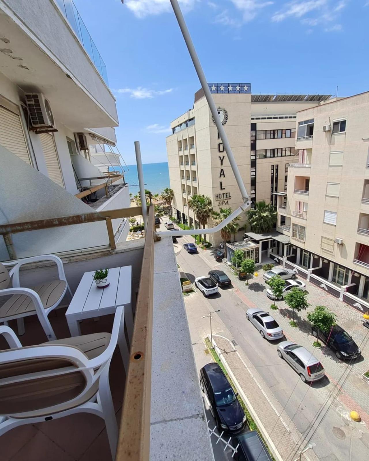 Sara-El Seaside Apartment Dıraç Dış mekan fotoğraf