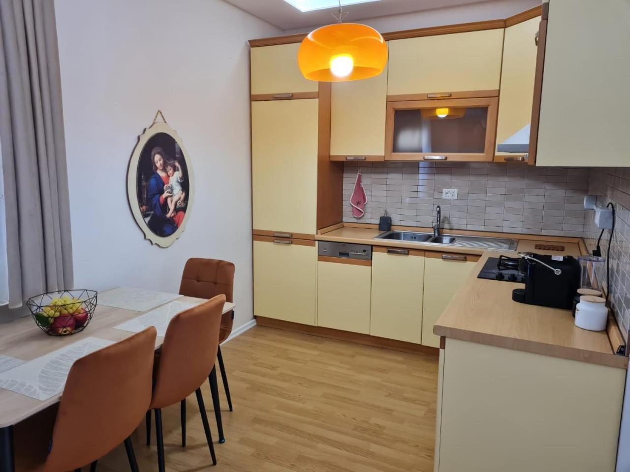 Sara-El Seaside Apartment Dıraç Dış mekan fotoğraf